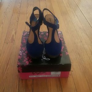 Qupid Brand Wedge Hells