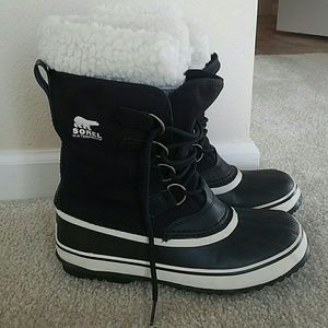 Sorel Winter Carnival Boots women's 7.5