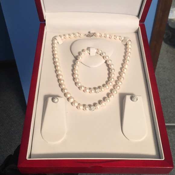 Genuine Pearl Necklace, Bracelet, & Earring Set