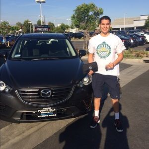 Meet your Posher, Cesar