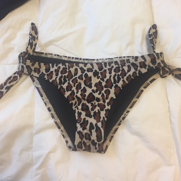 Victoria's secret leopard print bottoms