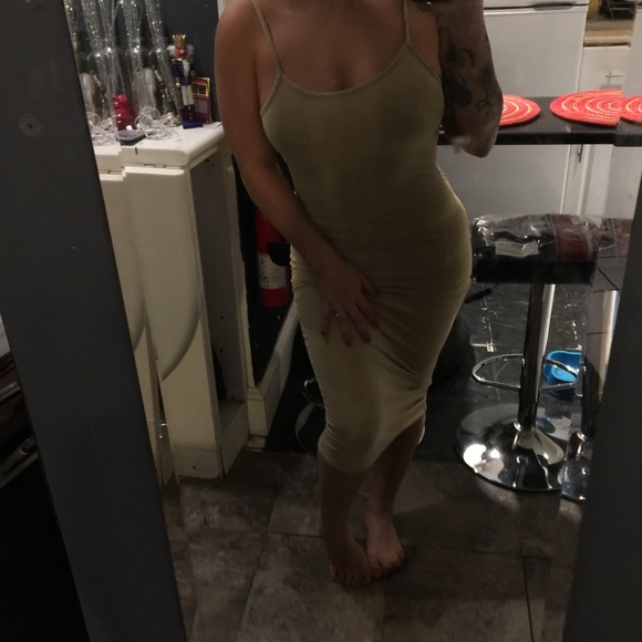 Backless Dress - Picture 2 of 4