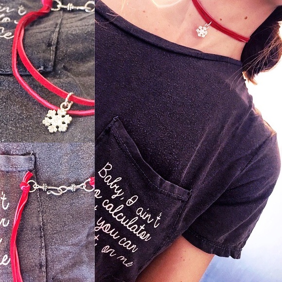 Snowflake ❄️ suede choker - Picture 2 of 4