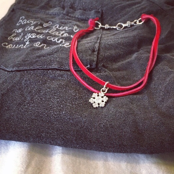 Snowflake ❄️ suede choker - Picture 4 of 4