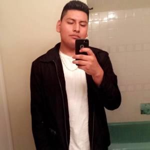 Meet your Posher, Moises