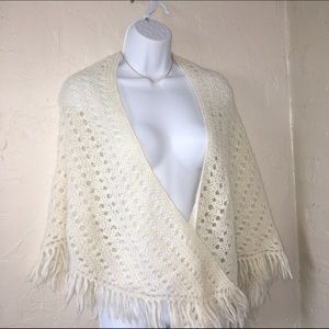 💗BEAUTIFUL Cream White Shawl! 💗