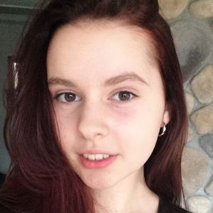 Meet your Posher, Chloe