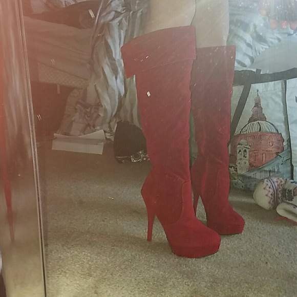 FAUX SUEDE BOOTS