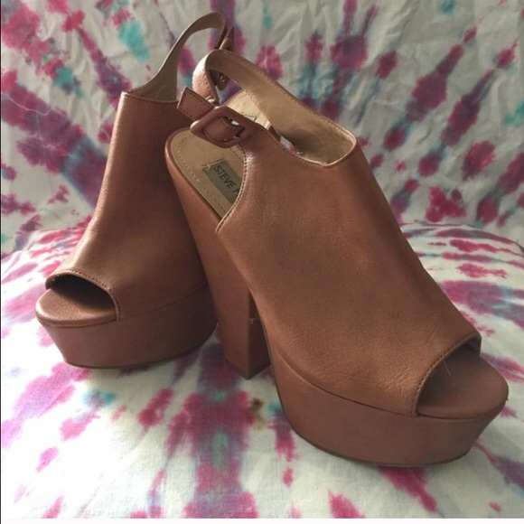 Steve Madden wedges