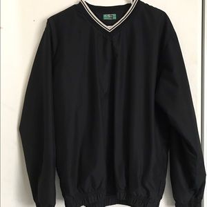 Pullover windbreaker