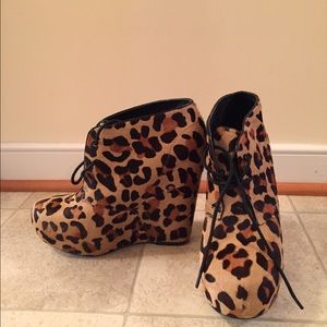 Size 10 Steve Madden booties