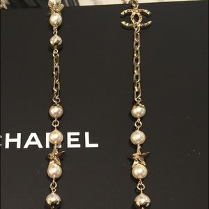 Chanel pearl necklace