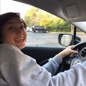 Meet your Posher, Abigail