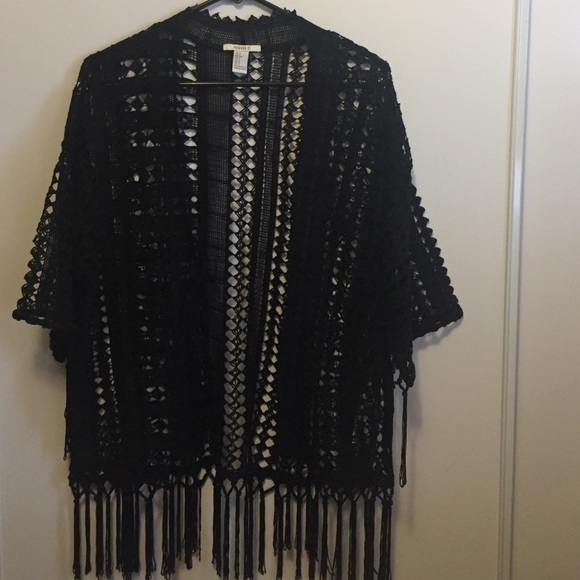 🌻FESTIVE🌻Knitted Tasseled Kimono✨