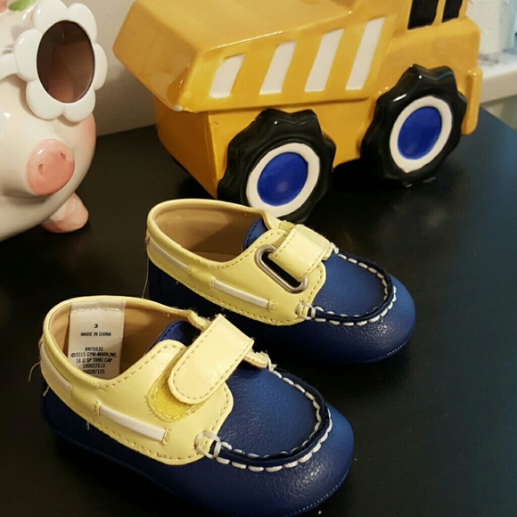 Janie and Jack crib shoes