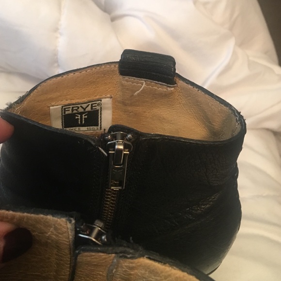 Great Frye Booties - Picture 2 of 4