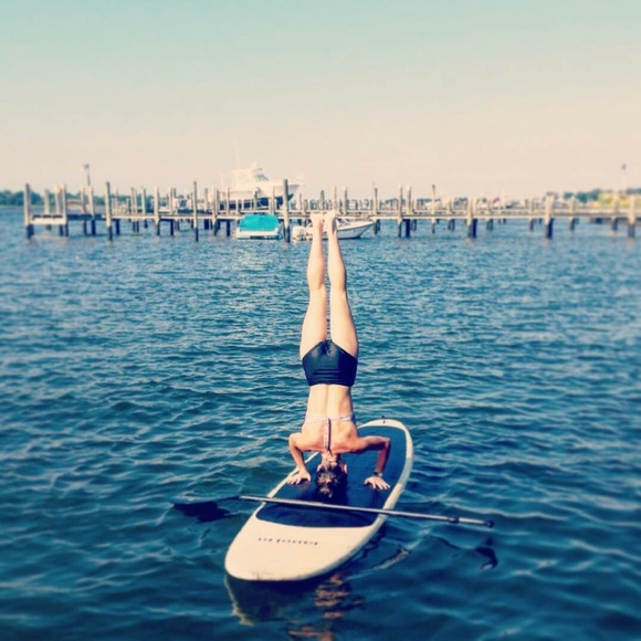 Meet your Posher, Elizabeth - Picture 2 of 4