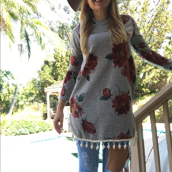 Boho Wild Roses Tunic☃️ Sale - Picture 4 of 6