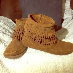 Minnetonka double fringe boots