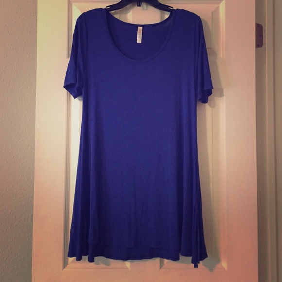LuLaRoe Royal Blue Perfect Tee