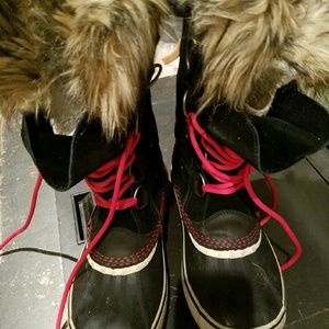 Women's Sorely Joan of arc boots.