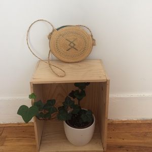 Mini vintage crossbody straw bag