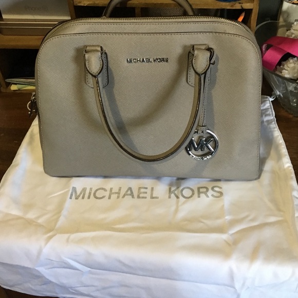 Large Micheal Kors Bag