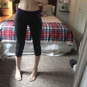 Bebe Sport Capri Leggings