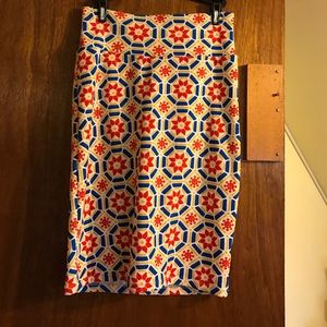 Size small Lularoe Cassie.euc.