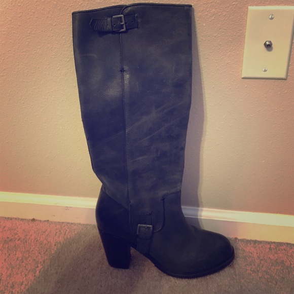 Arait Leather Boots