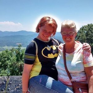 Meet your Posher, Loretta