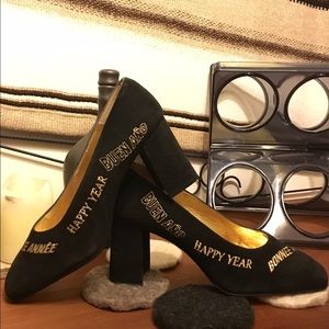 Happy new year black velvet pumps
