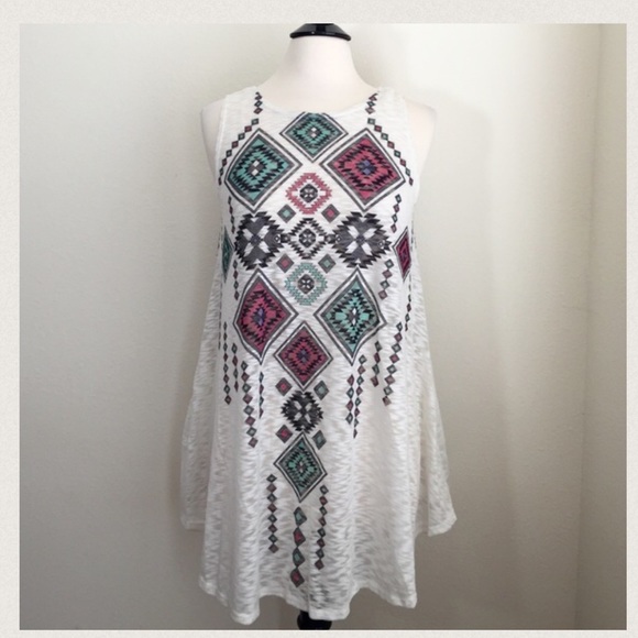Geometric Swing Tunic - Picture 2 of 3
