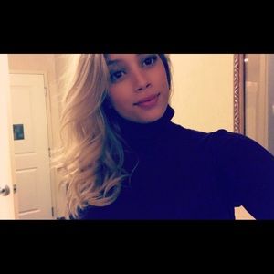 Meet your Posher, Nicole