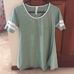 LulaRoe perfect tee