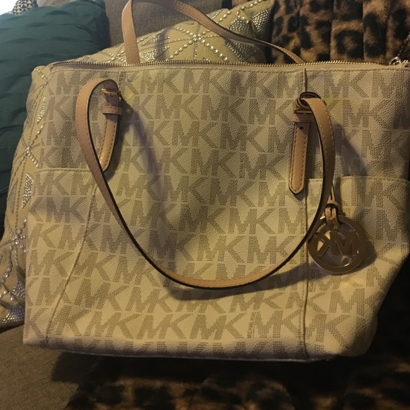 Michael Kors tote