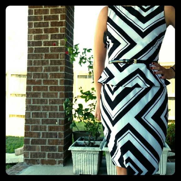 Cache peplum dress