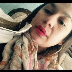 Meet your Posher, Isabel