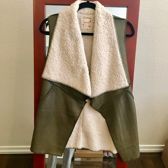 Faux Fur & Faux Leather Olive Vest - Size small - Picture 1 of 4
