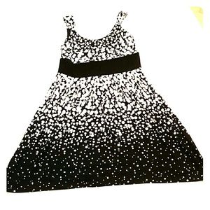 Black and white dress sz 16