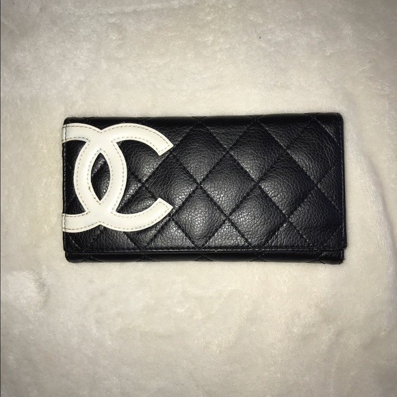 Designer inspired black and white wallet!