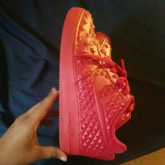 Air forces - Picture 2 of 2