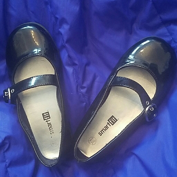 GIRLS DRESS SHOES