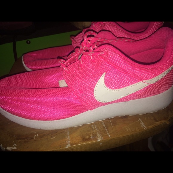 Pink Nike Roshes