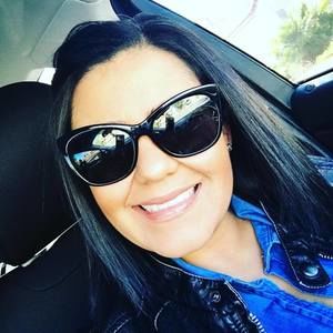 Meet your Posher, Paola