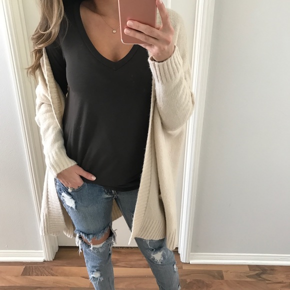 SOLD OUT - Picture 2 of 4