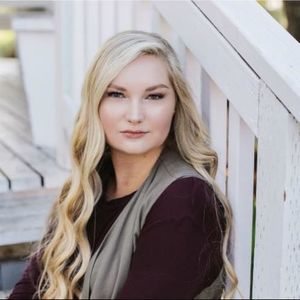 Meet your Posher, Libby