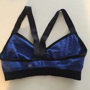 Lululemon sports bra size 6!