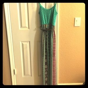 Crochet top maxi dress w/belt