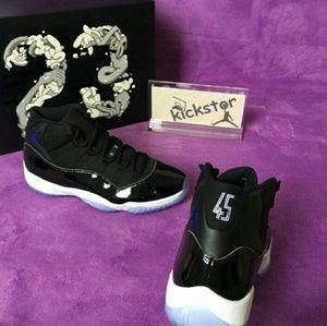 Air Jordan 11 Space Jam 2016